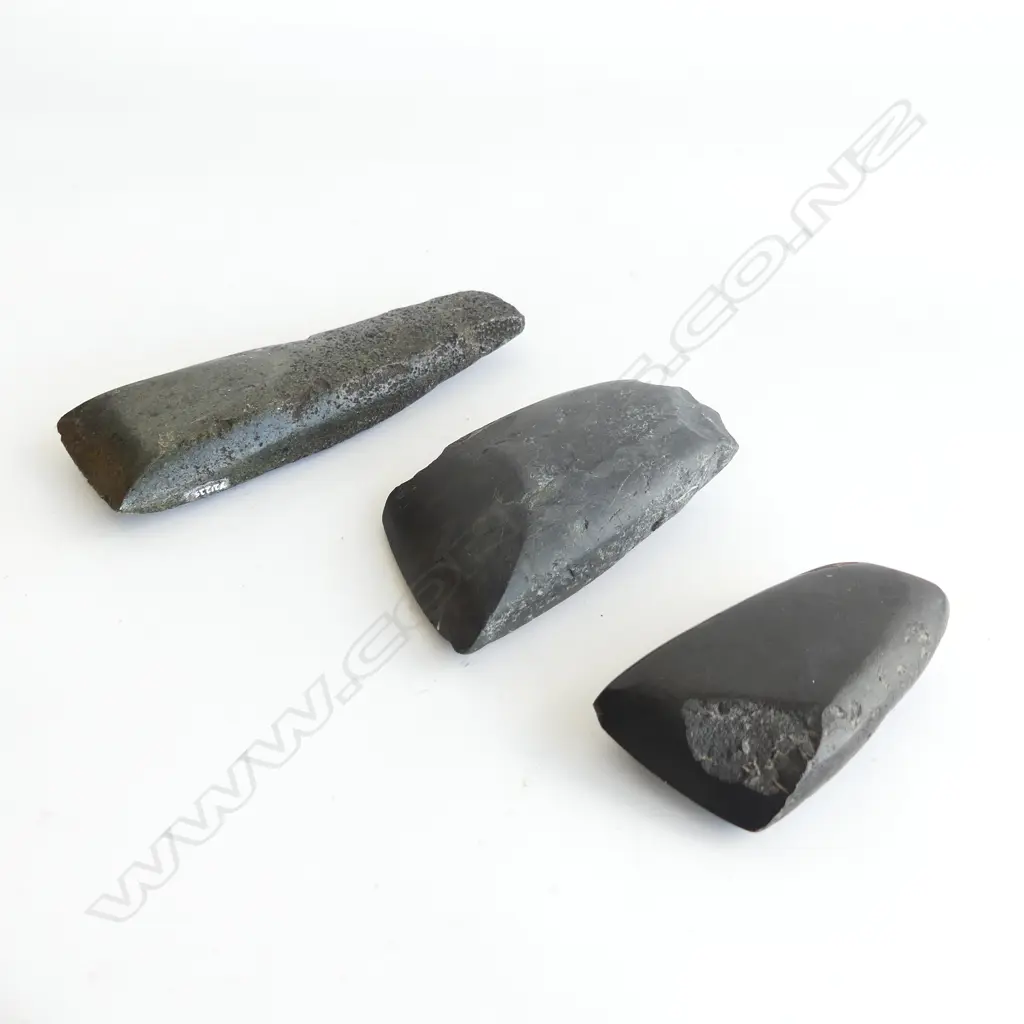 Three Māori pre-European stone toki, Image 1++
